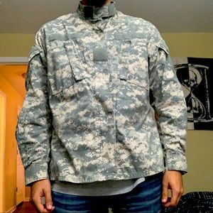 military digital camo jacket size medium